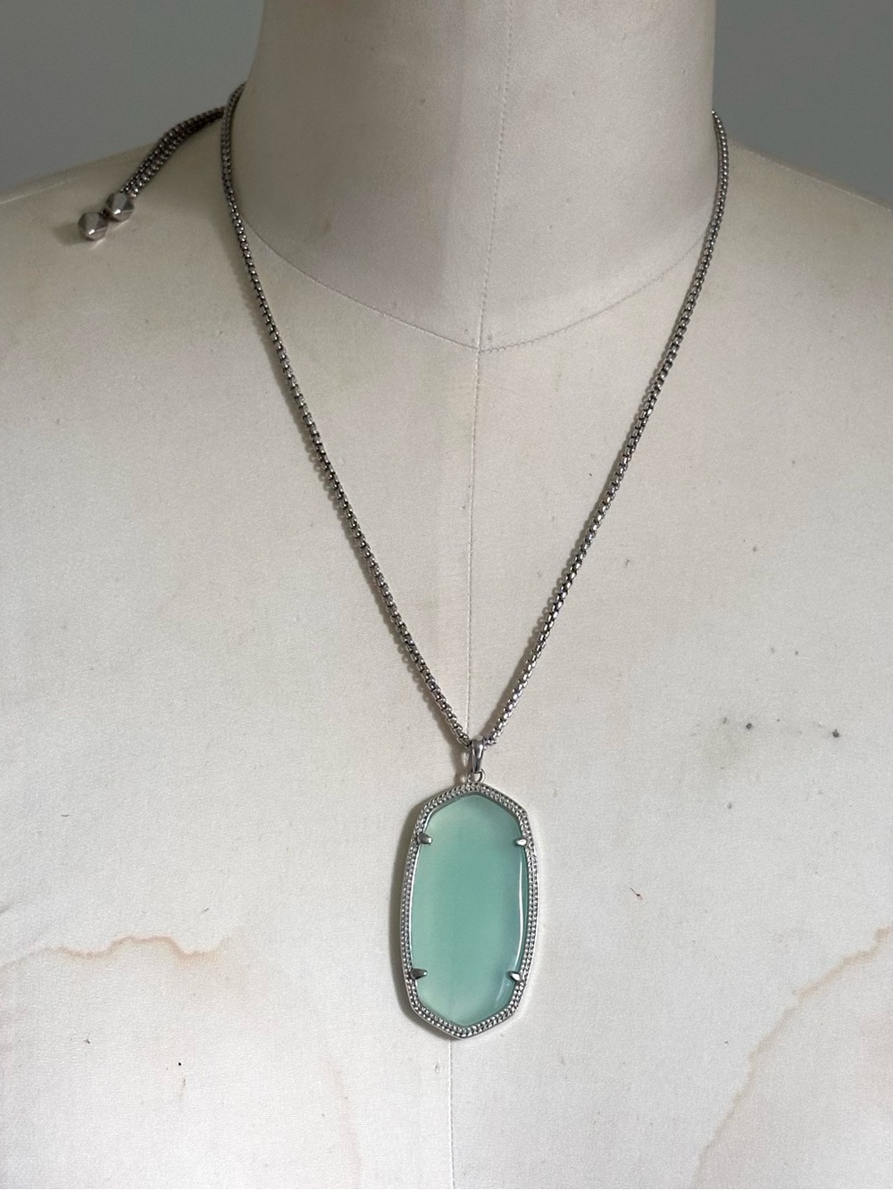 Kendra Scott Rae Pendant Necklace Chalcedony Silver Tone Long Rope Chain Slider